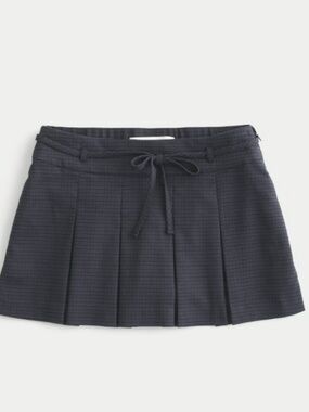 NWT Hollister Pleated Mini Skort XXS Gray Plaid Built-In Shorts NWT